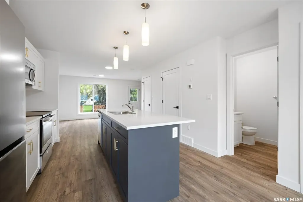 75 3rd Avenue Lumsden SK S0G 3C0