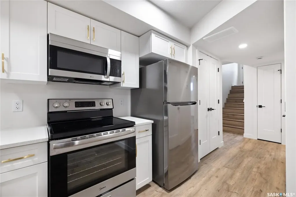 75 3rd Avenue Lumsden SK S0G 3C0