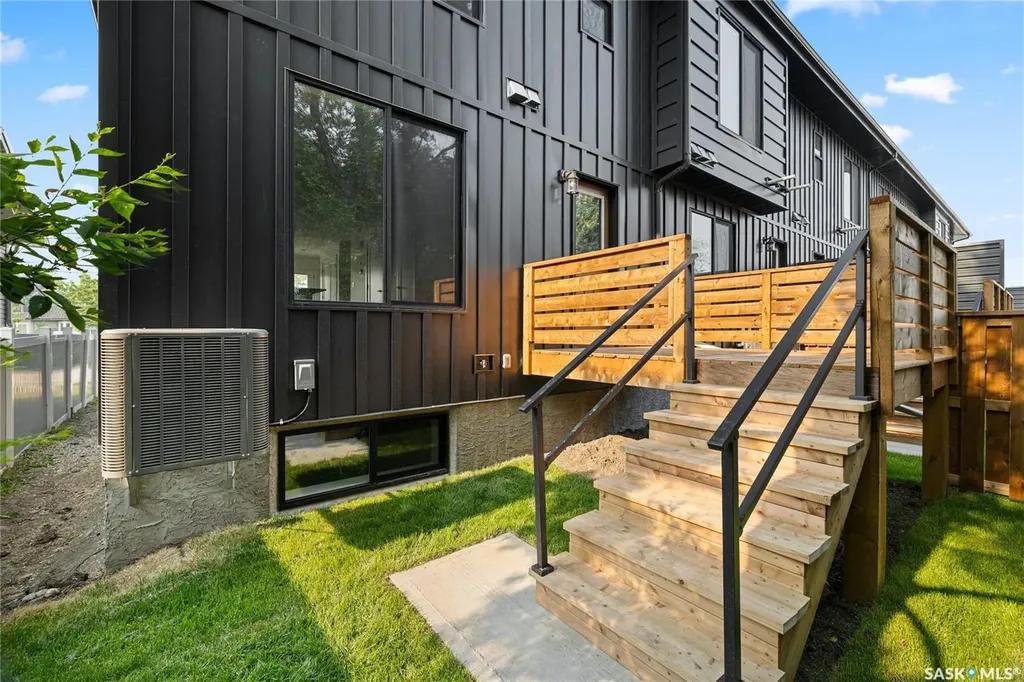 75 3rd Avenue Lumsden SK S0G 3C0