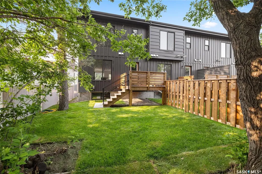 75 3rd Avenue Lumsden SK S0G 3C0
