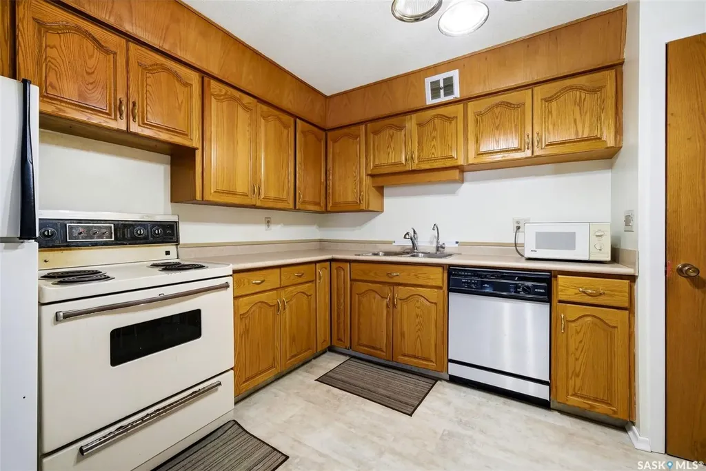 4341 Rae Street Regina SK S4S 3B2