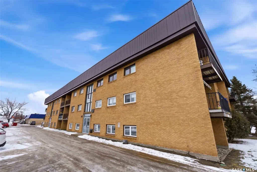 4341 Rae Street Regina SK S4S 3B2