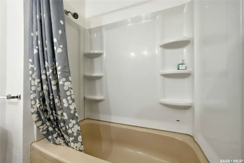 4341 Rae Street Regina SK S4S 3B2