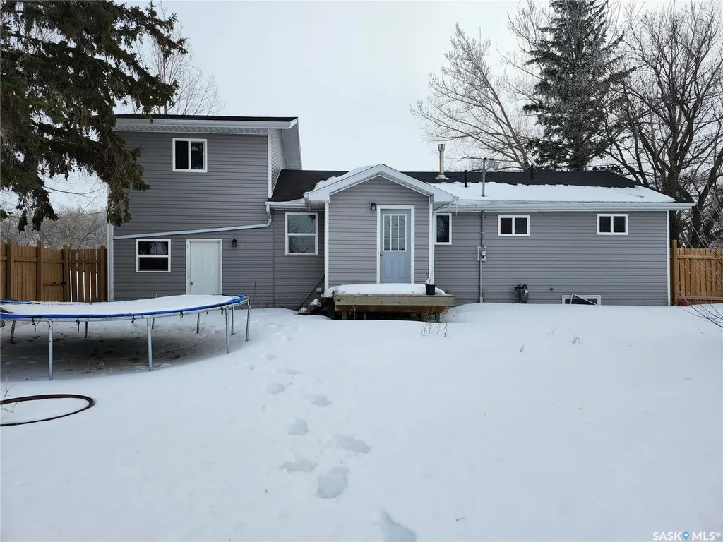 15 Walker Avenue Yarbo SK S0A 4V0