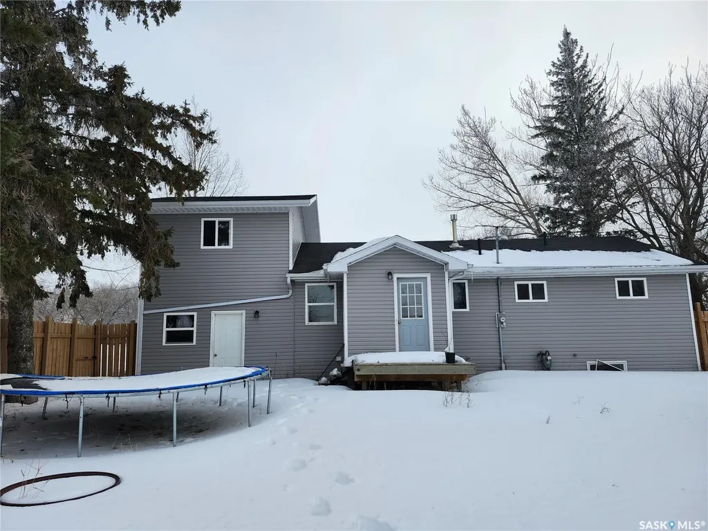 15 Walker Avenue Yarbo SK S0A 4V0