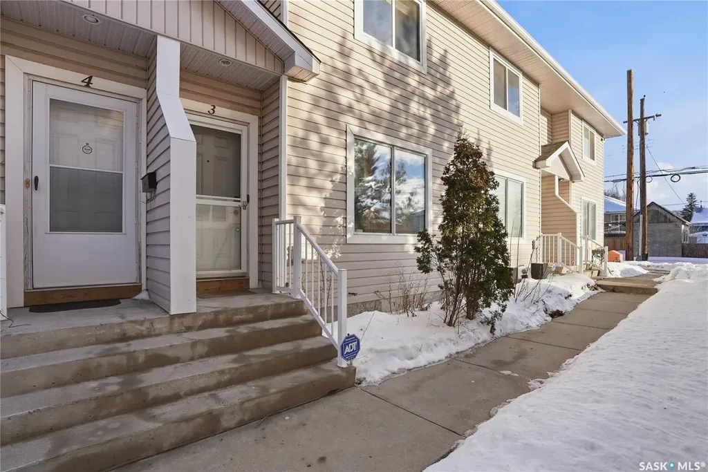802 K Avenue N Saskatoon SK S7L 2N1