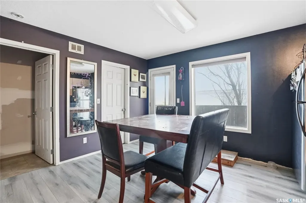 802 K Avenue N Saskatoon SK S7L 2N1