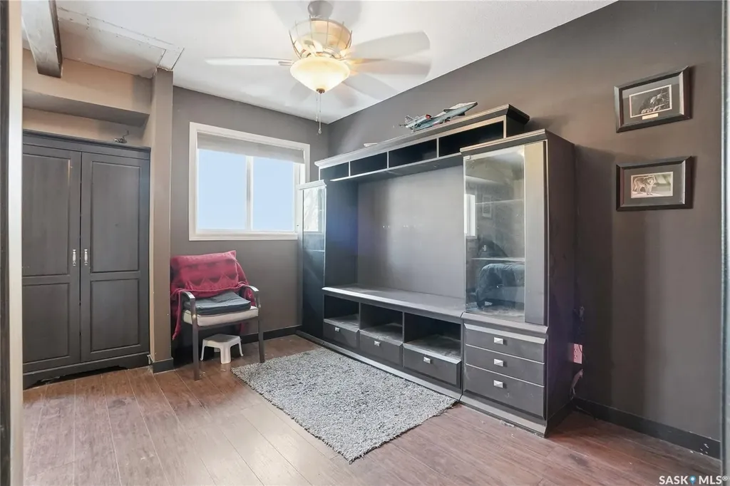 802 K Avenue N Saskatoon SK S7L 2N1