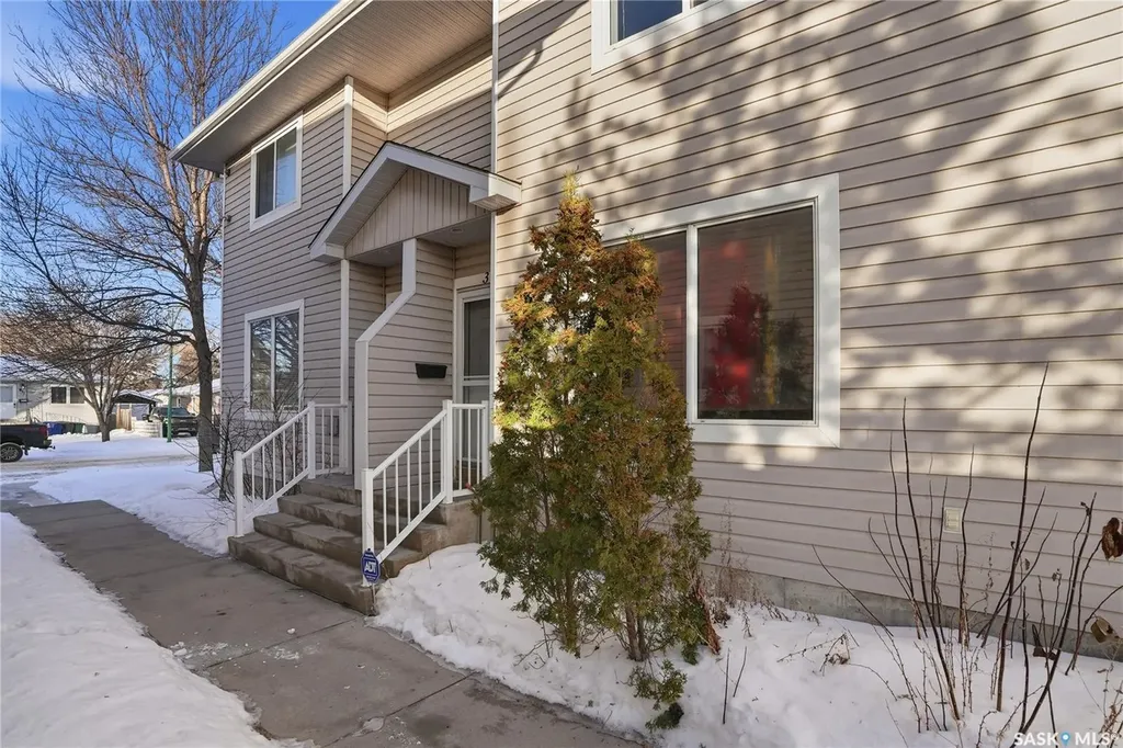 802 K Avenue N Saskatoon SK S7L 2N1