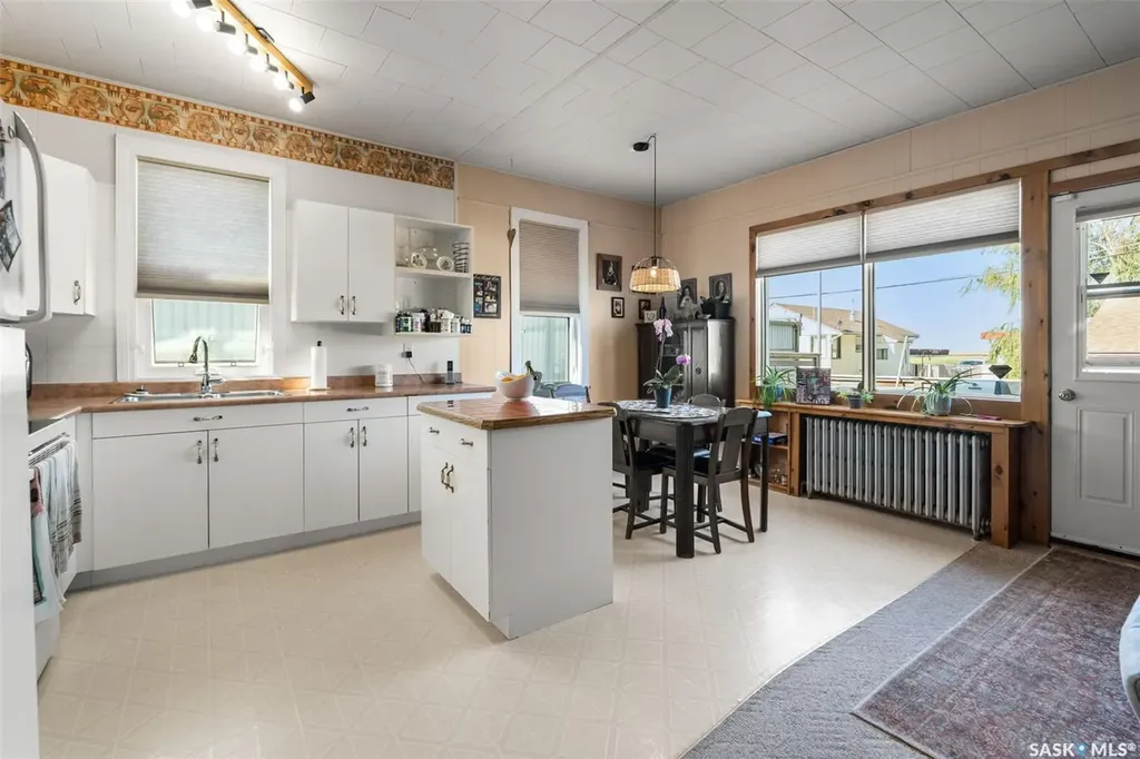 103 Main Street Watrous SK S0K 4T0