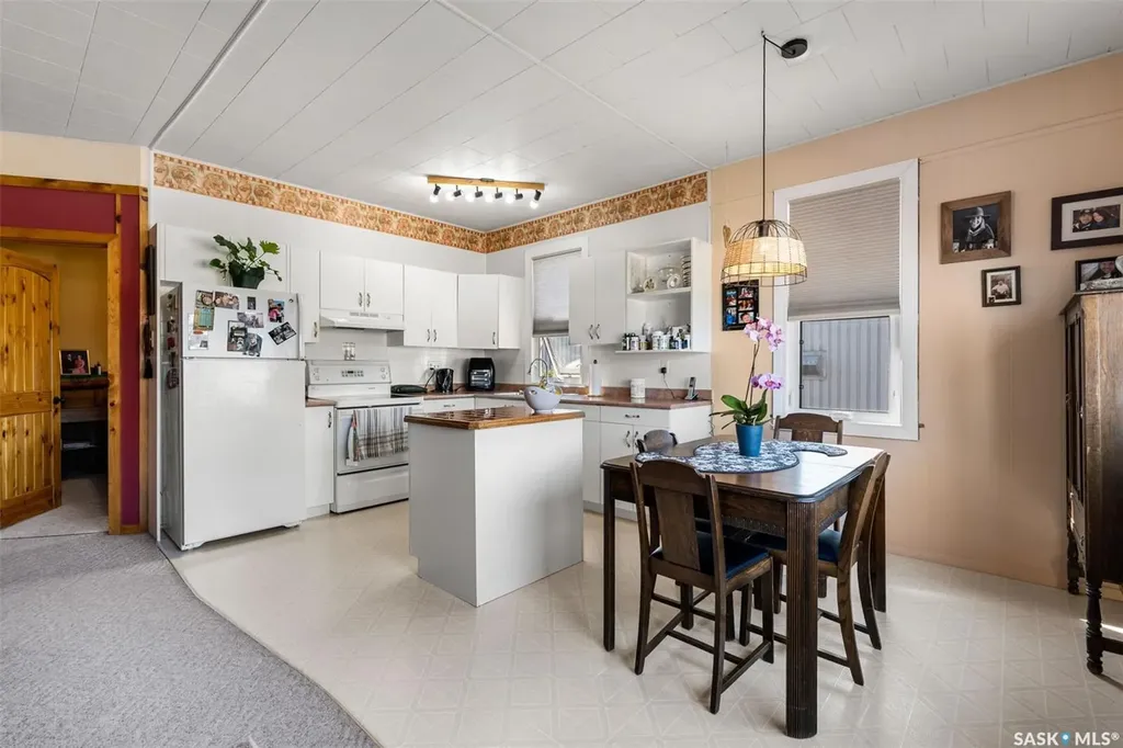 103 Main Street Watrous SK S0K 4T0