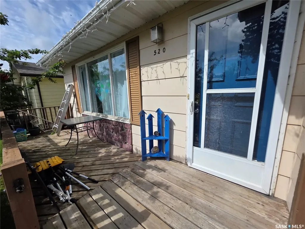 520 Dennis Street Herbert SK S0H 2A0