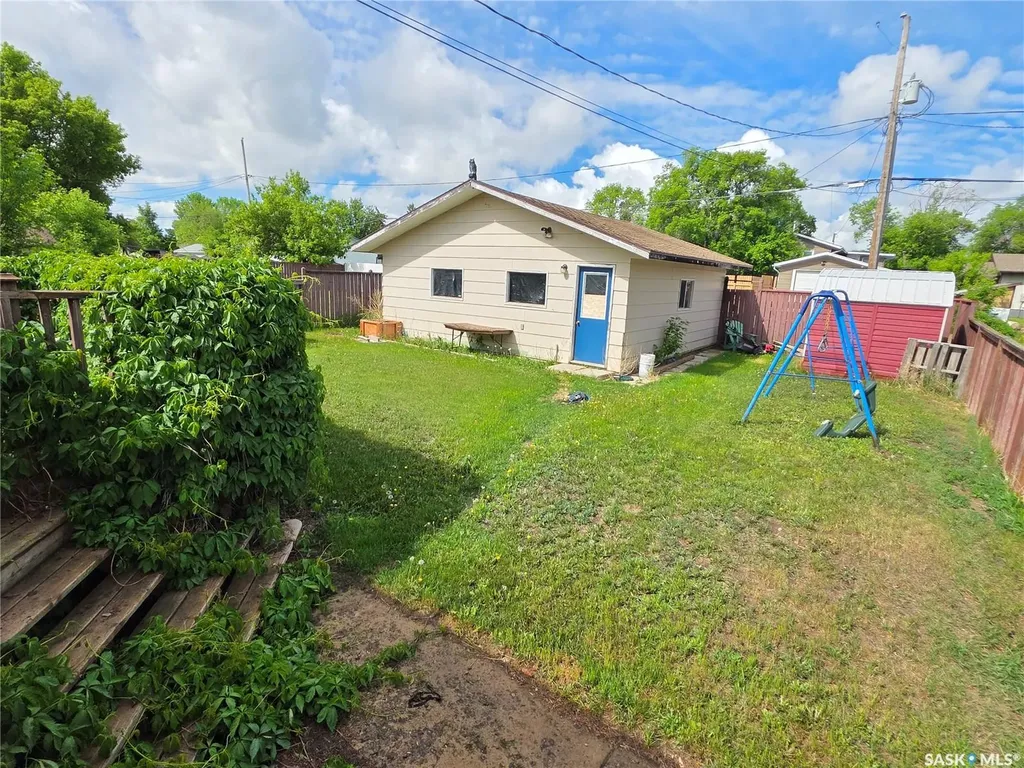 520 Dennis Street Herbert SK S0H 2A0