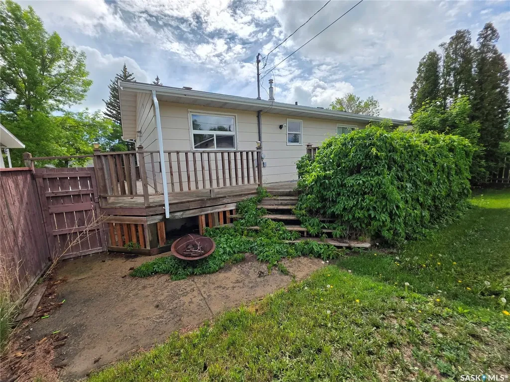 520 Dennis Street Herbert SK S0H 2A0