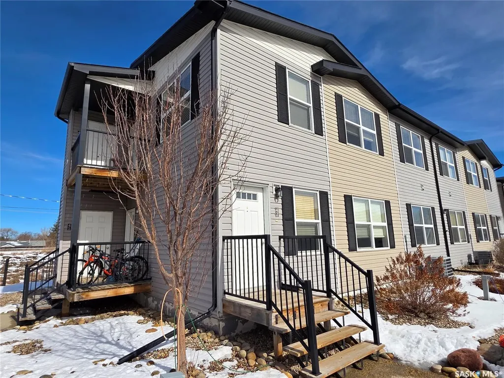 1275 South Railway Street E Swift Current SK S9H 5P3