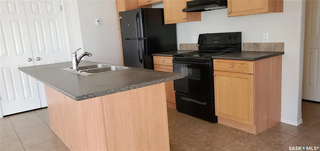 1275 South Railway Street E Swift Current SK S9H 5P3