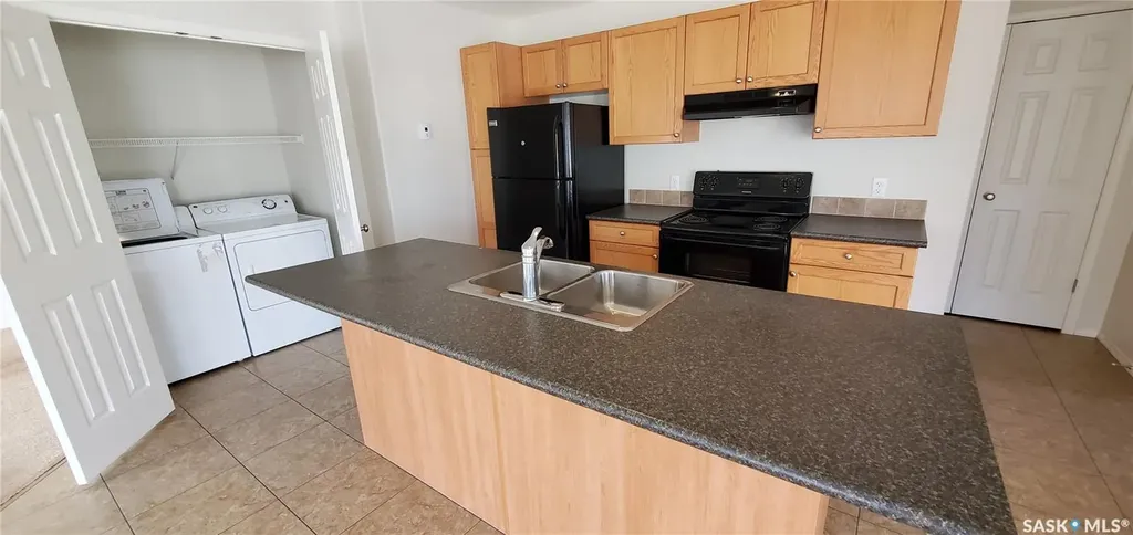 1275 South Railway Street E Swift Current SK S9H 5P3
