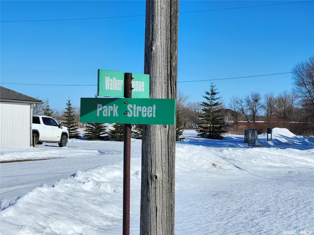 7 Park Street Yarbo SK S0A 4V0