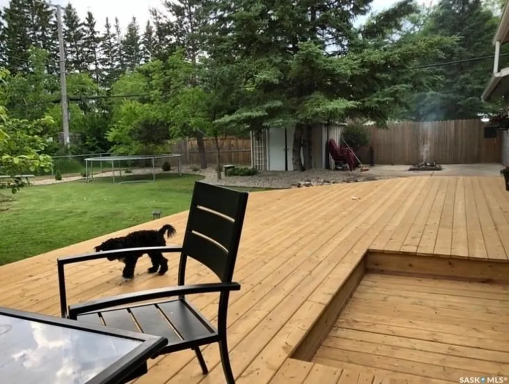 17 4th Avenue E Neilburg SK S0M 2C0
