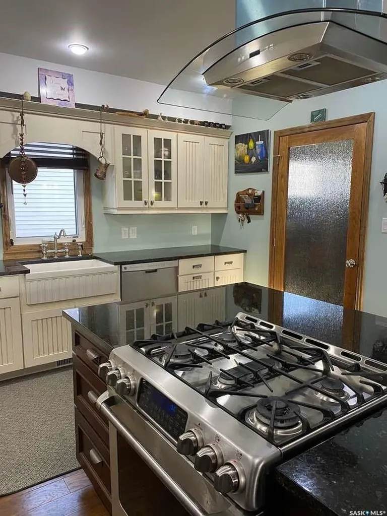 2015 1st Street N Rockglen SK S0H 3R0