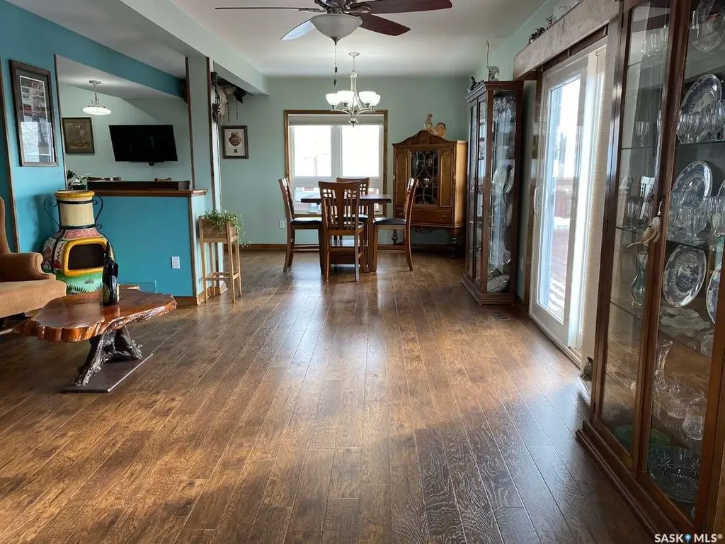 2015 1st Street N Rockglen SK S0H 3R0