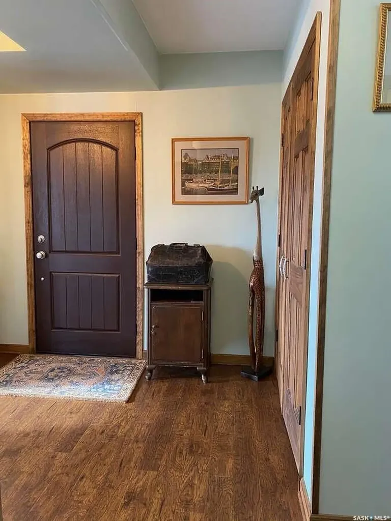 2015 1st Street N Rockglen SK S0H 3R0