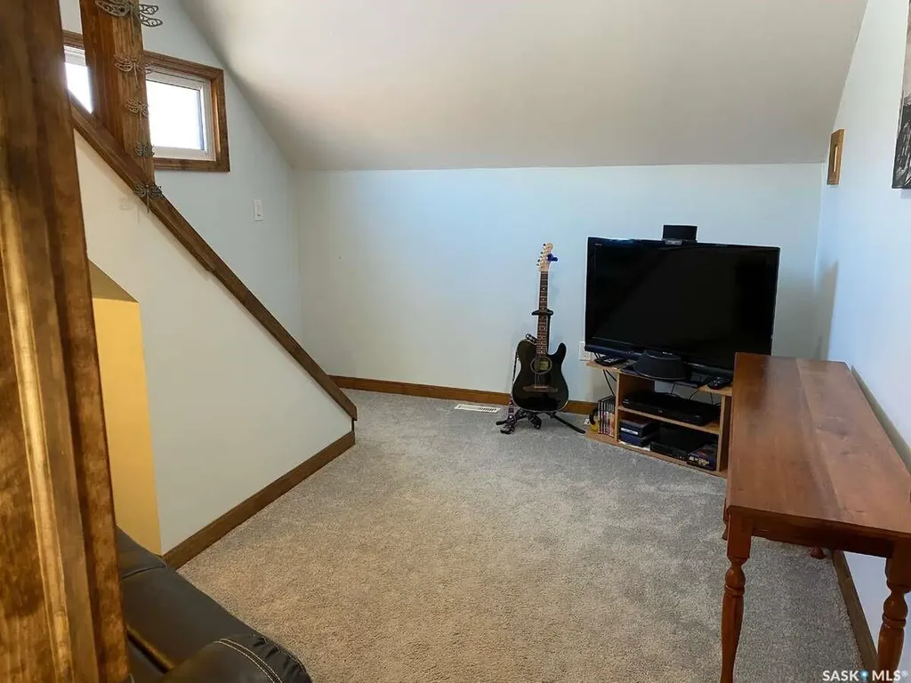 2015 1st Street N Rockglen SK S0H 3R0