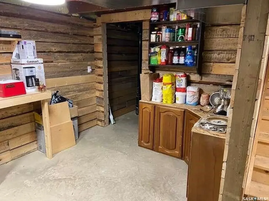 2015 1st Street N Rockglen SK S0H 3R0