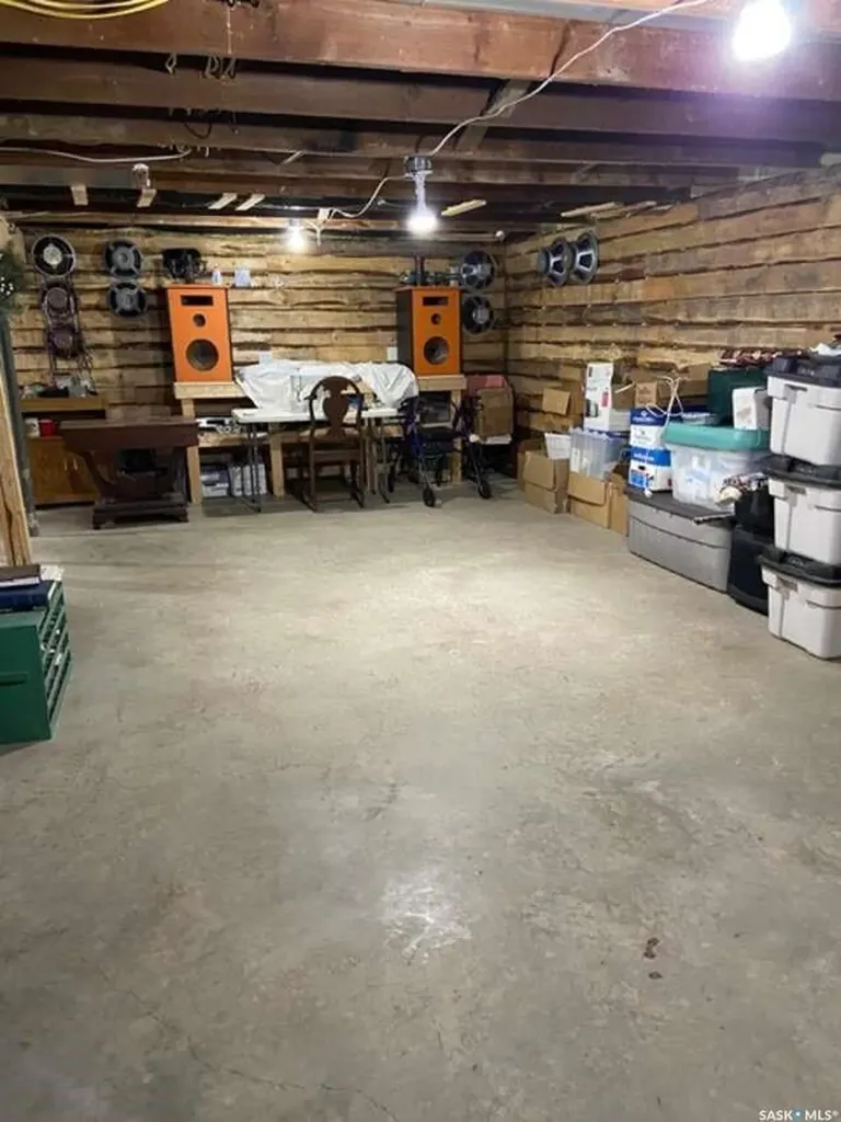 2015 1st Street N Rockglen SK S0H 3R0
