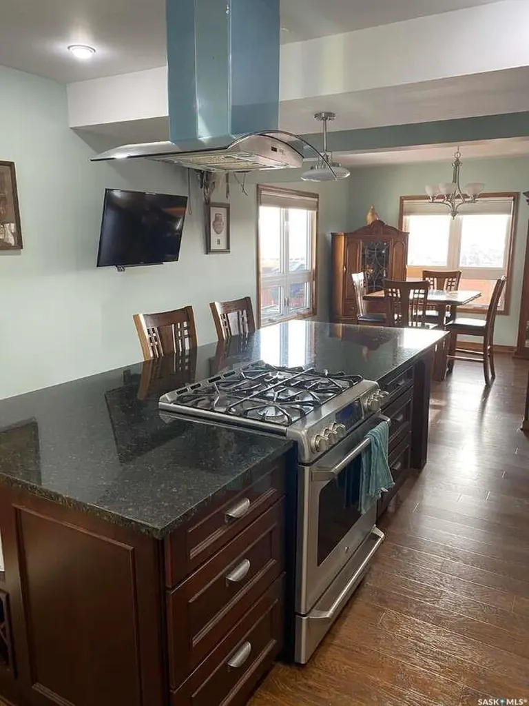 2015 1st Street N Rockglen SK S0H 3R0