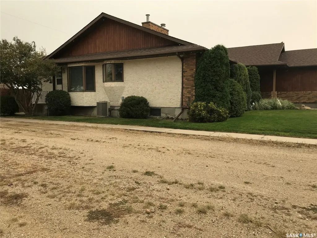 219 3rd Street E Odessa SK S0G 3S0