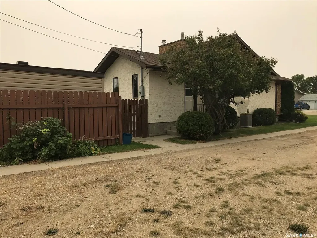219 3rd Street E Odessa SK S0G 3S0