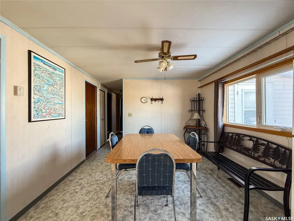203 4th Avenue Climax SK S0N 0N0