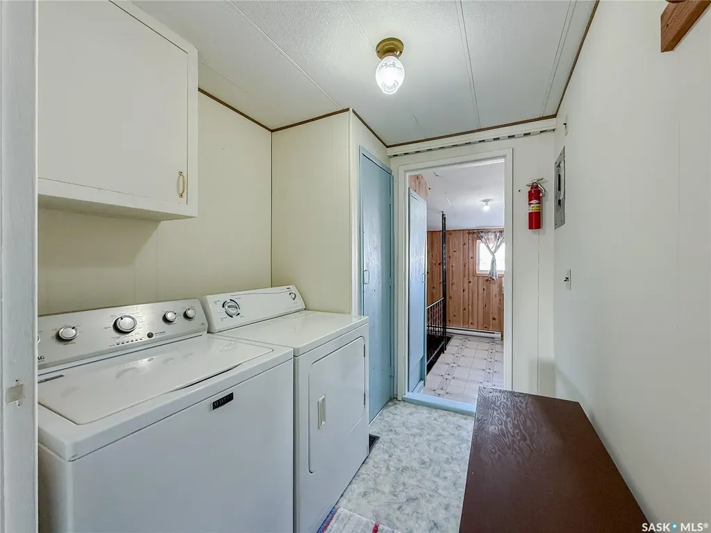 203 4th Avenue Climax SK S0N 0N0