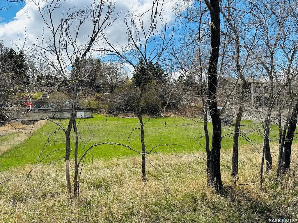 641 Grand Avenue Buena Vista SK S2V 1A2