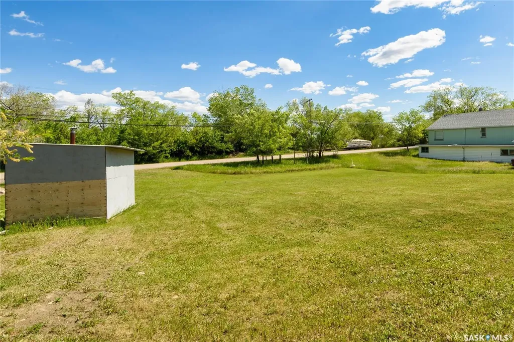 641 Grand Avenue Buena Vista SK S2V 1A2