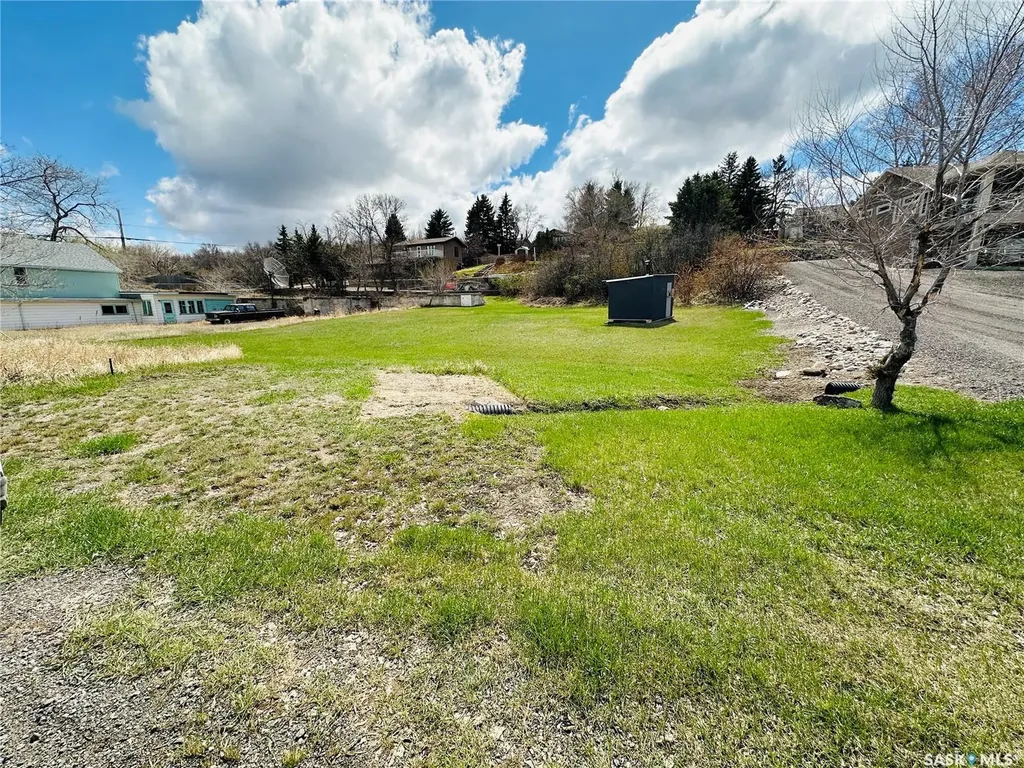 641 Grand Avenue Buena Vista SK S2V 1A2