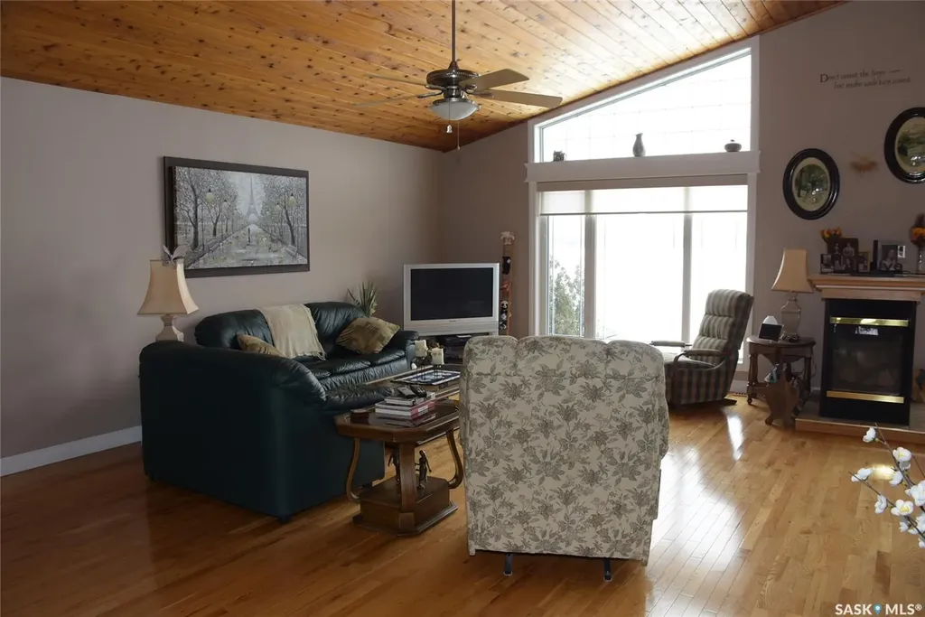 368 South Katepwa Drive Katepwa Beach SK S0A 0A0