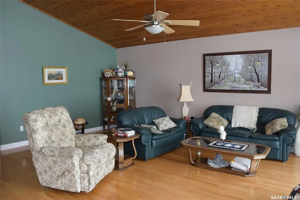 368 South Katepwa Drive Katepwa Beach SK S0A 0A0