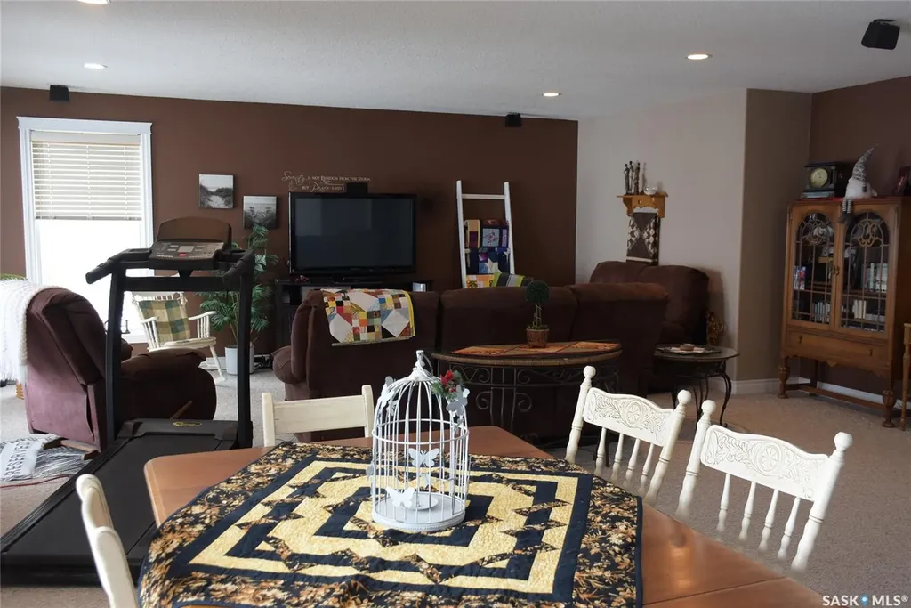 368 South Katepwa Drive Katepwa Beach SK S0A 0A0