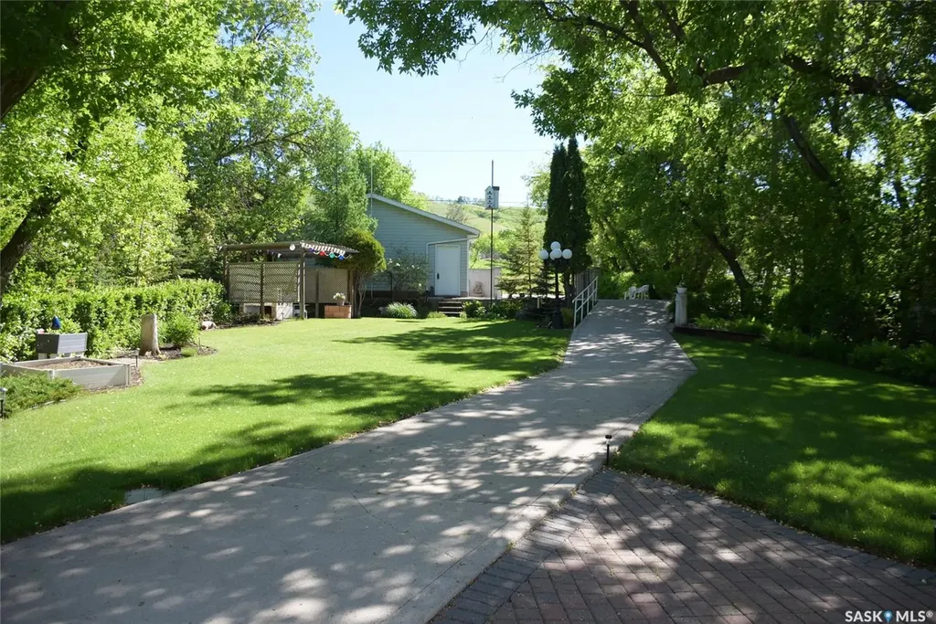 368 South Katepwa Drive Katepwa Beach SK S0A 0A0