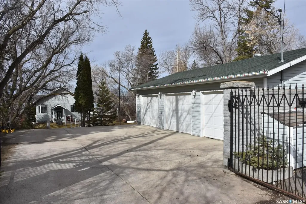 368 South Katepwa Drive Katepwa Beach SK S0A 0A0