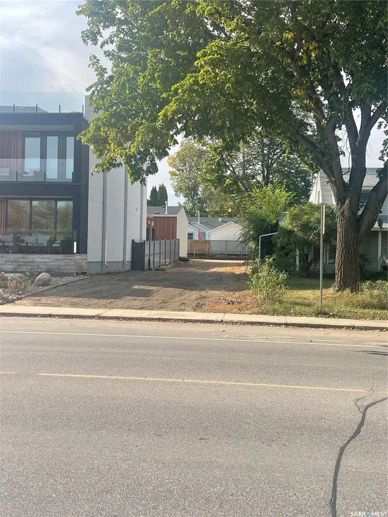 1551 Spadina Crescent E Saskatoon SK S7K 3J3