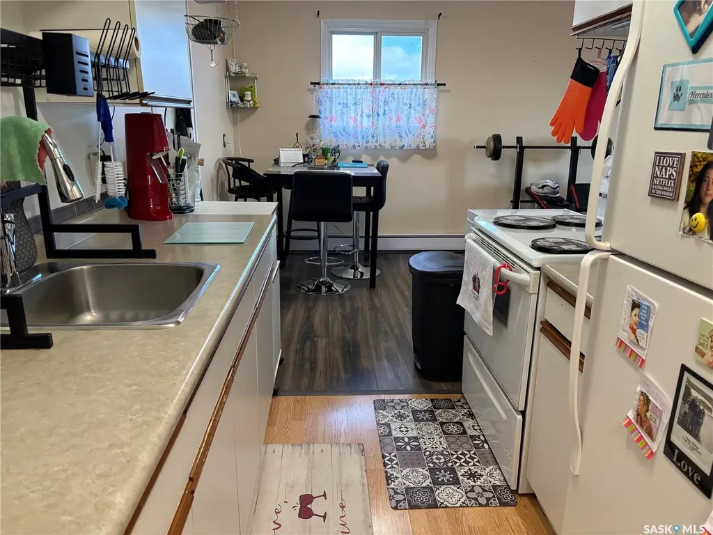 2309 17th Street W Saskatoon SK S7M 4R1
