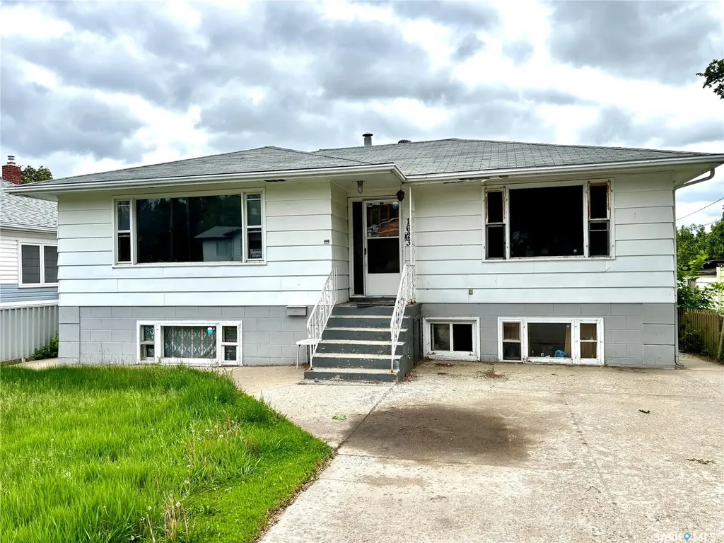 1623 19th Street W Saskatoon SK S7M 1C5