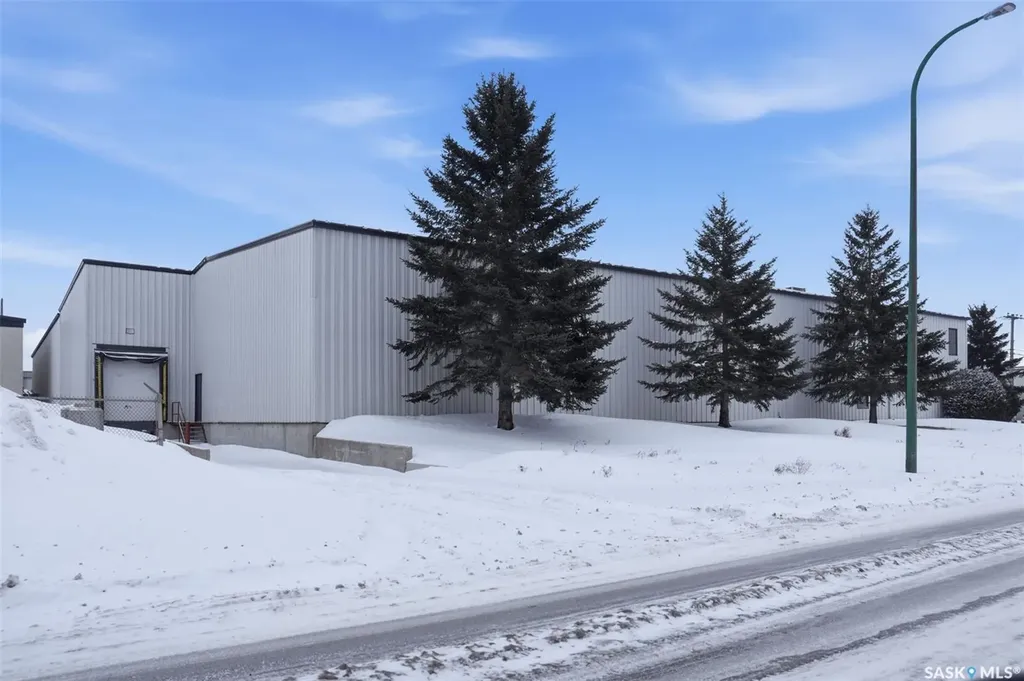 210 44th Street E Saskatoon SK S7K 8A7