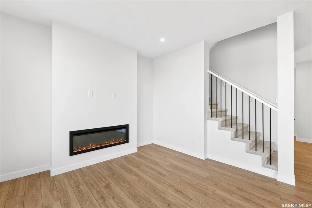 283 Nazarali Way Saskatoon SK S7V 1X6
