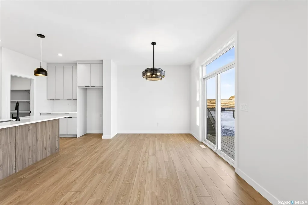 283 Nazarali Way Saskatoon SK S7V 1X6