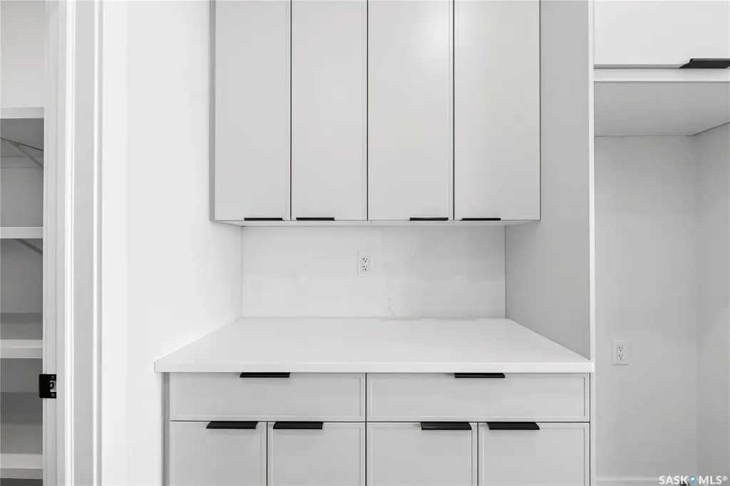 283 Nazarali Way Saskatoon SK S7V 1X6