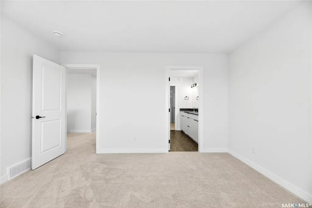 283 Nazarali Way Saskatoon SK S7V 1X6